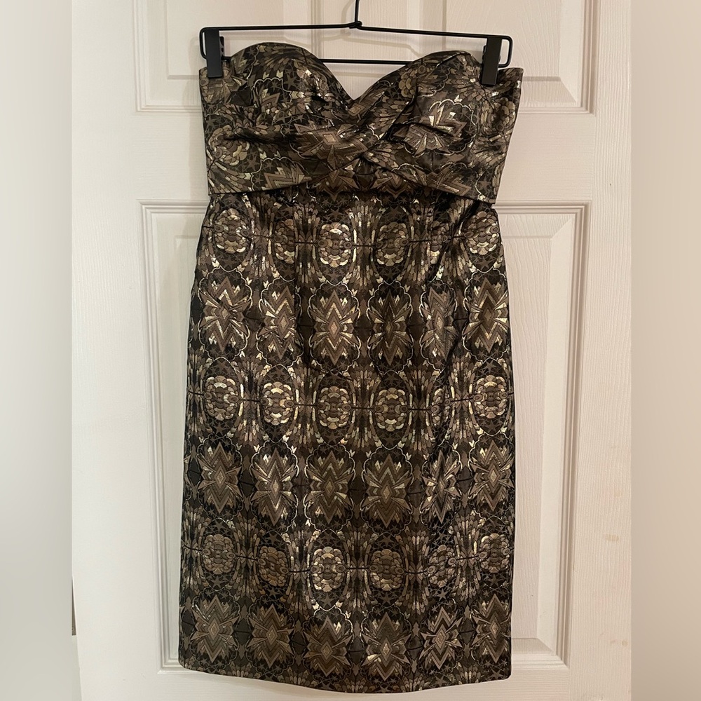 Nicole miller Elegant Strapless Gold and Black Dress - Picture 3 of 7